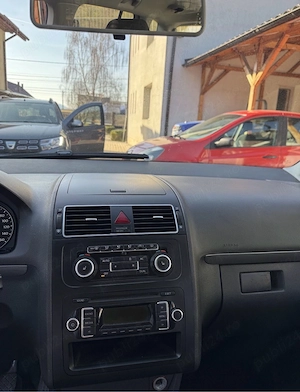 Volkswagen Touran - imagine 7