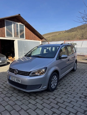Volkswagen Touran - imagine 8