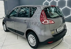 RENAULT SCENIC - imagine 3