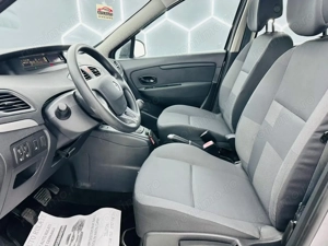 RENAULT SCENIC - imagine 13