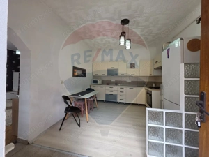 Apartament cu 3 camere de vânzare în zona Central - imagine 4