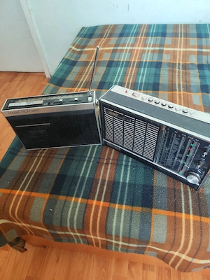 vand un radio si un radiocasetofon . - imagine 4