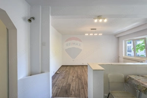 Apartament cu 3 camere de vânzare în zona Lacul Tei - imagine 5