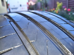 vand jante 17" cu anvelope hankook  - imagine 4