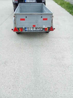 vand sau schimb remorca inmatriculata