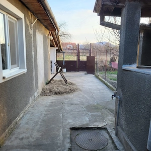 Vând casa în Ineu județul Arad. - imagine 6