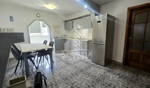 Apartament de vanzare cu 3 camere, decomandat,centrala proprie,Lipovei - imagine 11