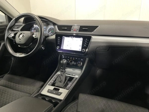 Skoda Superb - imagine 8