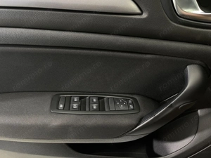 Renault Megane - imagine 19