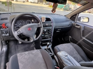 Opel Astra,,1.6,,Acte la zi  - imagine 8