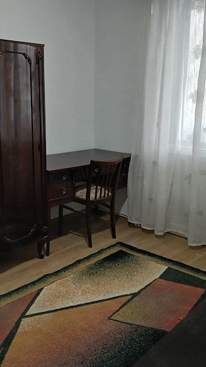 Zona Semiluna, 3 camere decomandat etaj2, mobilat si utilat, prima inchiriere,350 euro luna - imagine 4