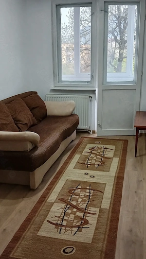 Zona Semiluna, 3 camere decomandat etaj2, mobilat si utilat, prima inchiriere,350 euro luna - imagine 8