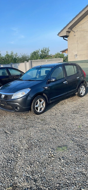 Dacia sandero 1,6 mpi clima 2009