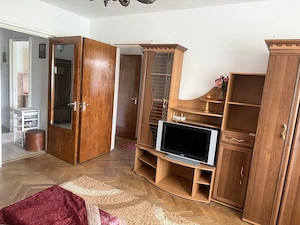 Închiriez apartament 2 camere în zona Titan-Potcoava.  - imagine 2