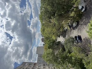 Închiriez apartament 2 camere în zona Titan-Potcoava. 