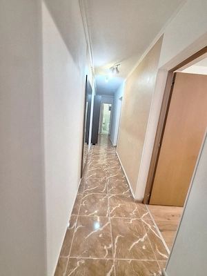 Închiriez apartament spațios Calea Moldovei,lângă Hotel Diana,parter,parcare inclusă - imagine 5