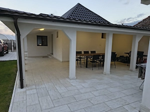 Vând casa în loc Caranzel com Lazareni 30 km de Oradea - imagine 3