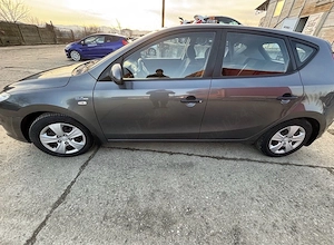 Hyundai i30 1.4 2010 - imagine 4