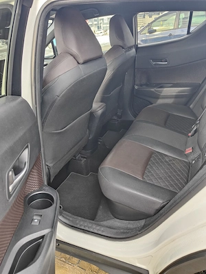 Toyota C-HR 1.8 hybrid, C-lassy, unic proprietar, 47400 km, full, service doar la toyota, garantie - imagine 2