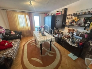 Apartament 3 camere, 77mp, zona Sebes - imagine 2