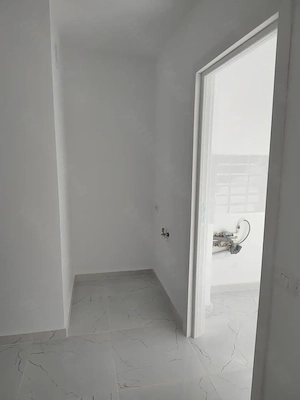 Apartament 2 camere, semidecomandat, renovat, piața Gorjului - imagine 8