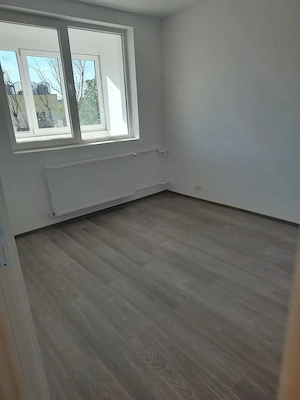 Apartament 2 camere, semidecomandat, renovat, piața Gorjului - imagine 5