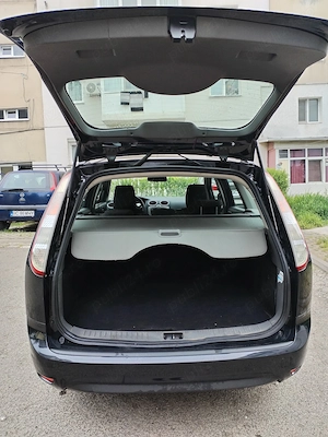 Proprietar vand Ford Focus 2 hatchback Combilimousine - imagine 3