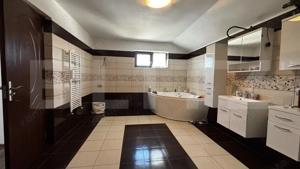 Proprietate premium cu 2 case, 783 mp teren, toate utilitățile, Cârcea - imagine 13