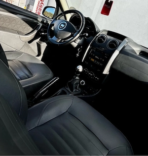 Dacia Duster 4x4 Prestige 1.5 DCI - imagine 7