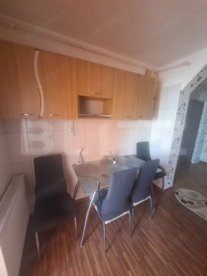 Apartament de vanzare, zona centrala Gaesti - imagine 4