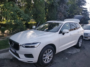 VOLVO XC-60 Momentum 