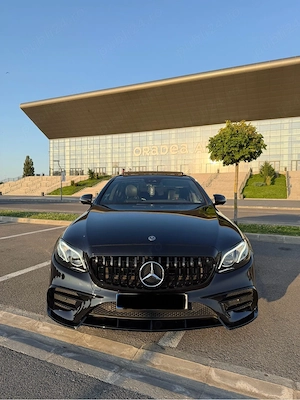 Mercedes E220d AMG - imagine 2