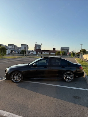 Mercedes E220d AMG - imagine 3