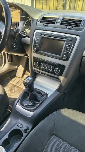 Skoda Octavia 2 facelift  - imagine 3