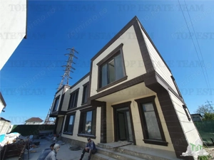 Duplex 8 camere cu doua intrari separate curte comuna Navodari - imagine 4