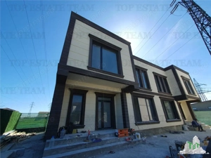 Duplex 8 camere cu doua intrari separate curte comuna Navodari