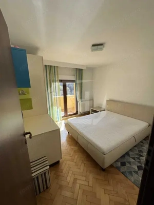 Apartament 3 camere I 2 bai I decomandat I cu parcare I Plopilor