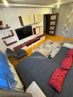 Apartament 3 camere I 2 bai I decomandat I cu parcare I Plopilor - imagine 2