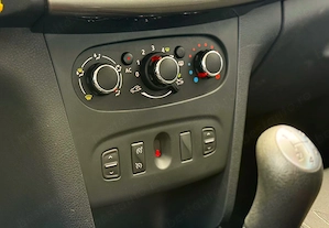 Dacia Logan dCi 90 Laureate - imagine 11