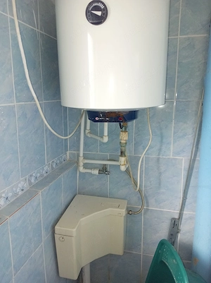 Vând camera de cămin sau închiriez camera de cămin transformata în garsoniera cu 2 camere - imagine 2