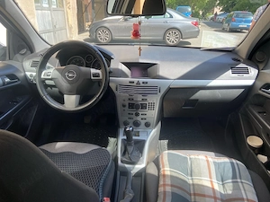 Opel Astra 1.7cdti 110cp 1 Propietar - imagine 4