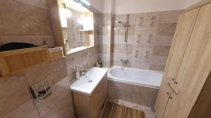 Apartament 4 Camere Ultracentral, Decomandat, Etaj 2 - imagine 4