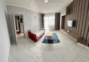 //3 CAMERE//DECOMAMDAT// BULEVARDUL REPUBLICII// - imagine 2