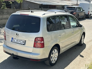 Volkswagen Touran 2010   High-Line   Trapa   Bi-Xenon   2.0 TDI  - imagine 3