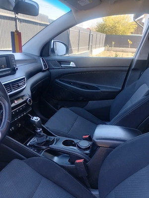 Unic proprietar vând Hyundai Tucson 2019, benzină CP 132,stare perfecta de funcționare  - imagine 8