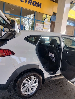 Unic proprietar vând Hyundai Tucson 2019, benzină CP 132,stare perfecta de funcționare  - imagine 6