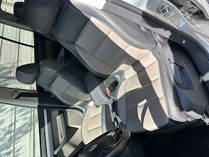Volkswagen Touran 2010   High-Line   Trapa   Bi-Xenon   2.0 TDI  - imagine 7