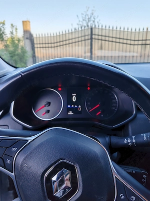 Renault Clio Zen an 2020 71000 km - imagine 5