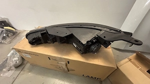 Far dreapta complet hyundai elantra vi - imagine 2