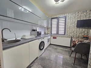 Ap 3 camere Renovat * Mobilat- Utilat * Mutare rapida * - imagine 5